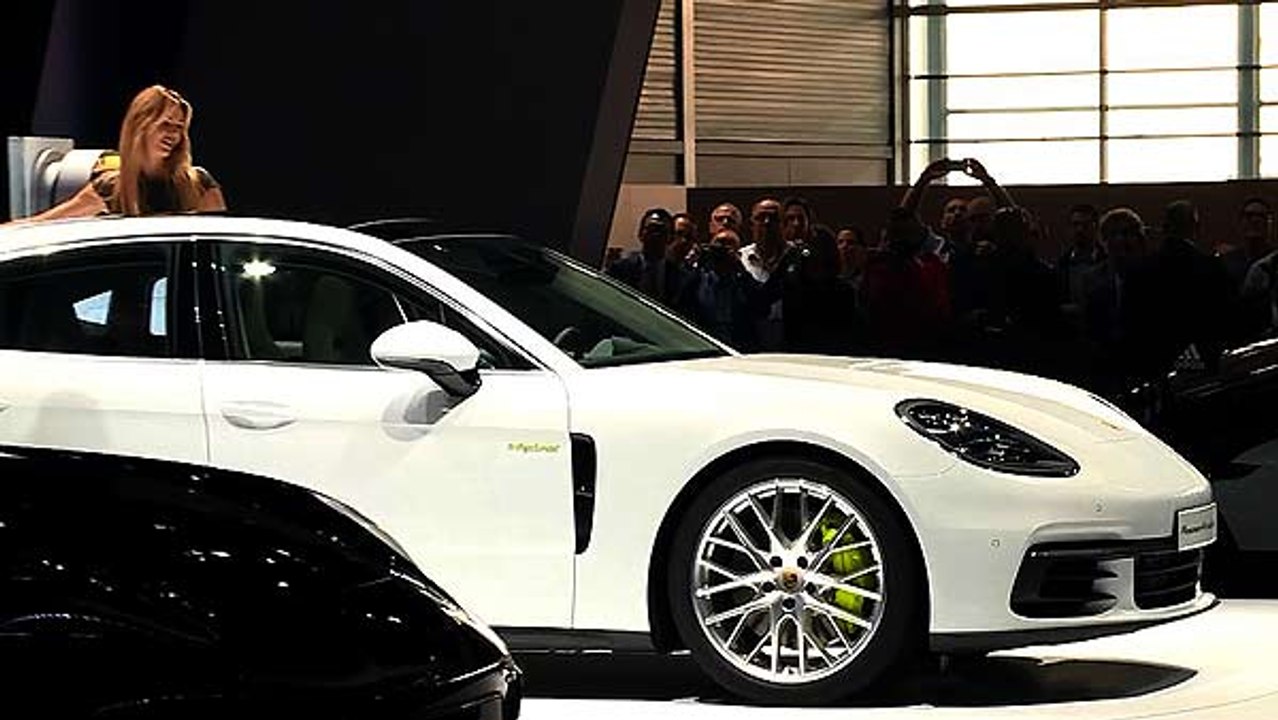 Porsche Panamera 4 E-Hybrid