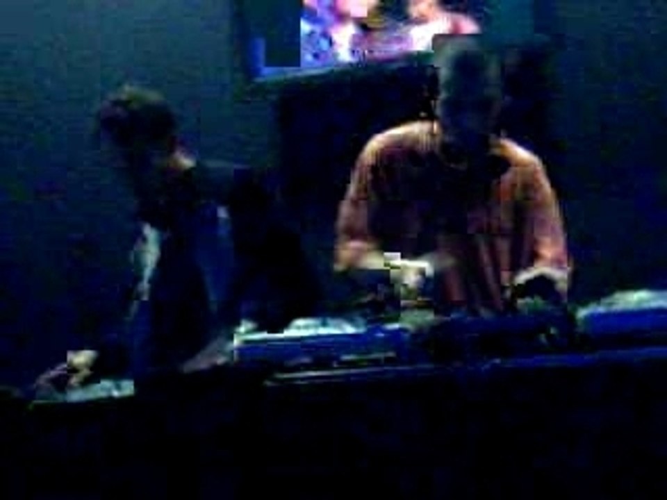 SIEL 2004 VESTAX Netik & Troubl'