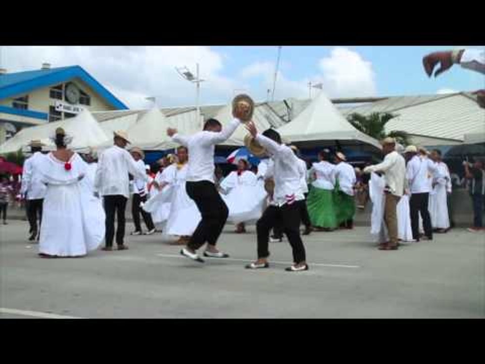 Música y bailes típicos en las fiestas patrias de Panamá 2014