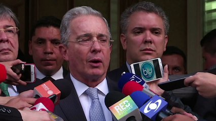Uribe propone “acuerdo nacional” para conseguir paz en Colombia