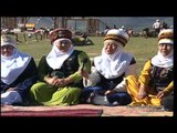 Ezgileri ve Yöresel Kıyafetleriyle Kırgız Türkü Kadınlar - 2. Dünya Göçebe Oyunları - TRT Avaz