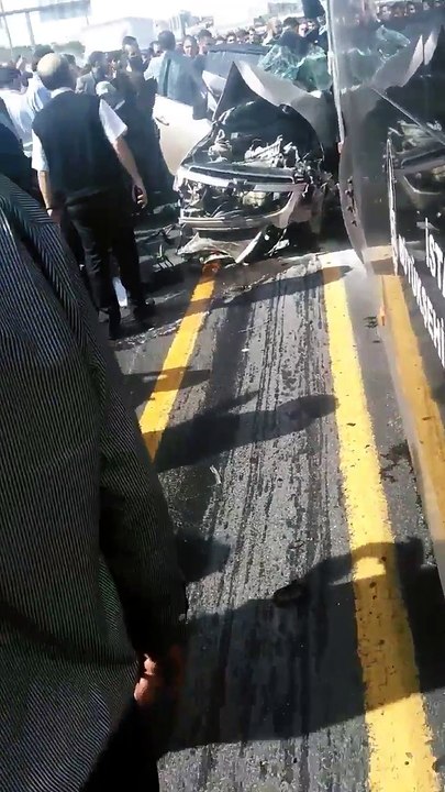 İstanbul Sefaköy Metrobüs Kazası Görüntüleri