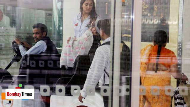 SPOTTED ! Shahid Kapoor Snapped With Baby Misha & Wife Mira Rajput At The Airport