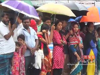 দুর্গোৎসব উপলক্ষে পটুয়াখালীতে নৌকা বাইচ অনুষ্ঠিত