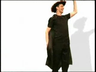 Boom Chicago sings a Note higher