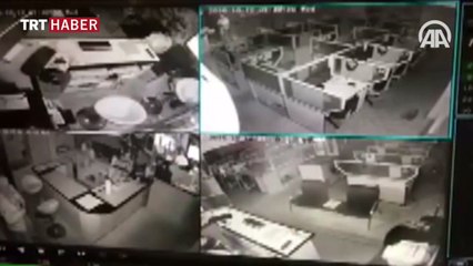 Hırsızlık anı güvenlik kamerasına yansıdı