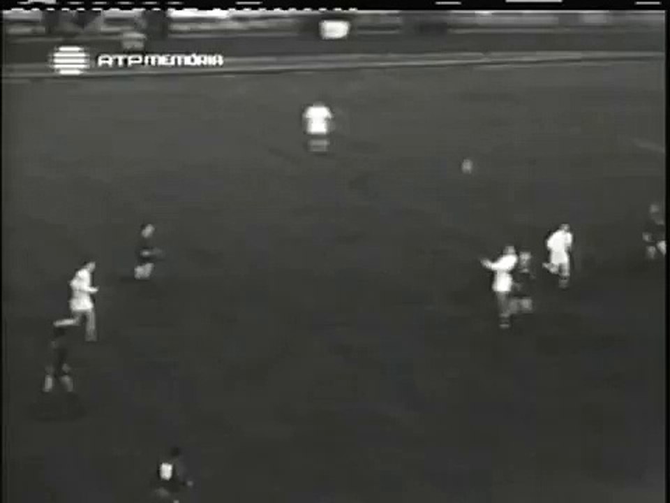 25.04.1965 - FIFA World Cup 1966 Qualifying Round 4th Group Matchday 3 Czechoslovakia 0-1 Portugal
