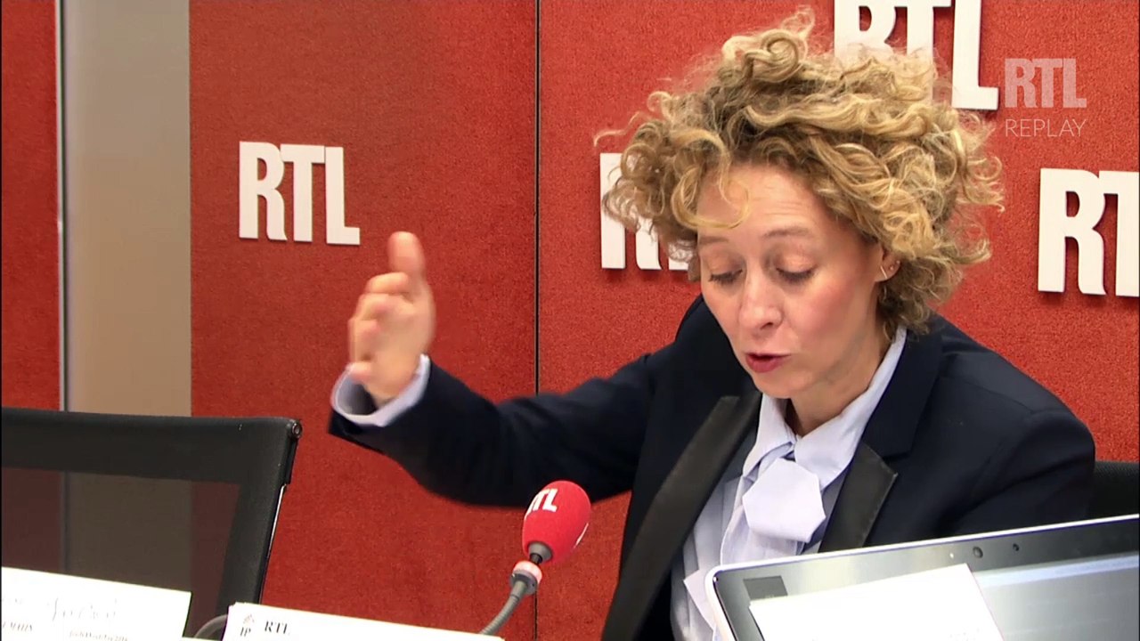 "Avec le livre, François Hollande parasite François Hollande", décrypte Alba Ventura