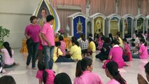 Well-wishers pray for ailing Thai king at Bangkok hospital