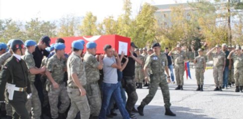 Şehit Uzman Onbaşı Serdar Öklük Için Tören