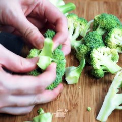 한식 기초 요리 브로콜리된장무침(Korean Food Seasoned Broccoli) [만개의레시피]