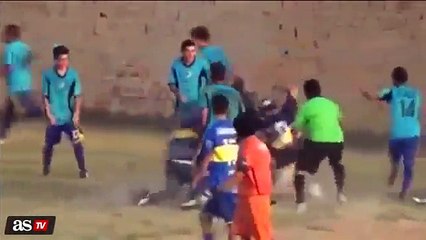 Referee brutally attacked during game in Argentina