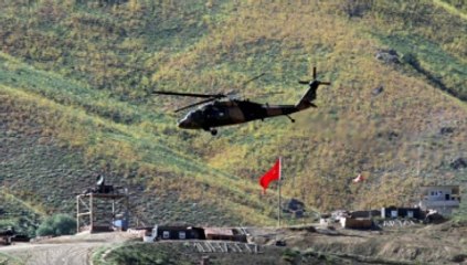 Son Dakika! Diyarbakır'da Helikopterler Bomba Yüklü 3 Aracı Patlattı