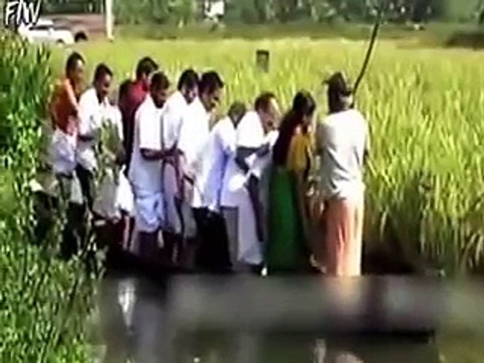 Funny Indian clips watch and enjoy!