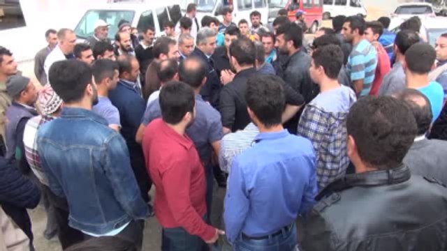 Okul Önünde Işçi Protestosu