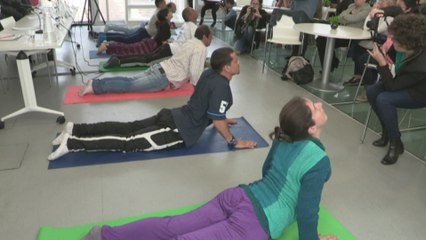 Uruguay trabaja en la reinserción social de sus presos a través del yoga