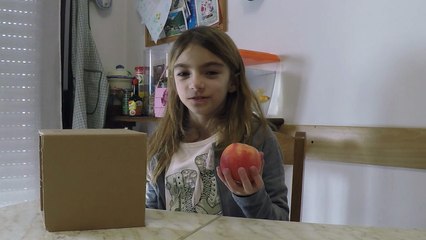 Anja la maga - La scatola magica cambia frutta