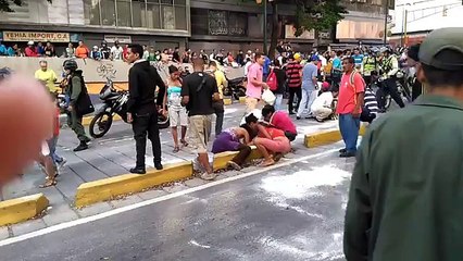 20 personas fueron detenidas por saqueo de un camión de azúcar en La Hoyada