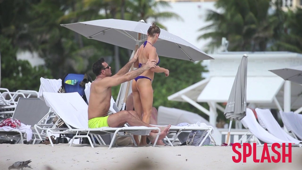 Joanna Krupa zeigt Haut in Miami Beach