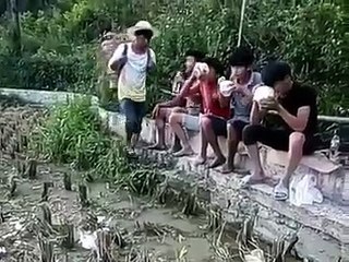 Smart Boy Fall Down With All Not Alone