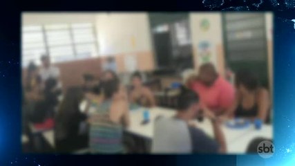 Скачать видео: SP: Estudantes que ocupavam escola em Campinas são levados para a delegacia