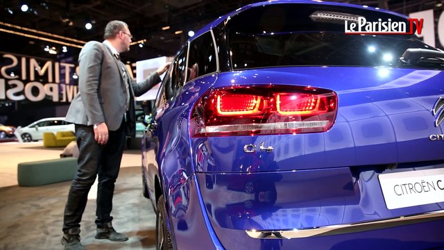 Mondial de l’Automobile : à la rencontre des « soigneurs » de voitures