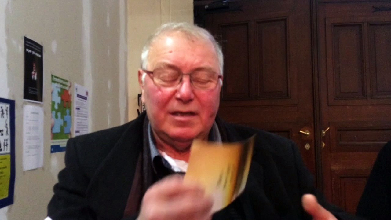 Roger Suiveng avant l'audience
