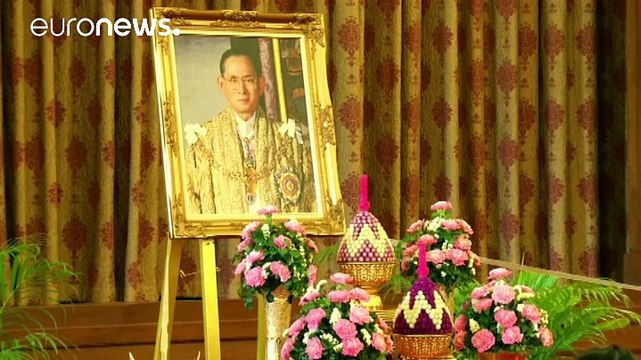 Tailândia chora a morte do rei Bhumibol Adulyadej