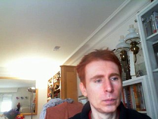 Wiwi égratigne "à la petite semaine" de la Maison Tellier