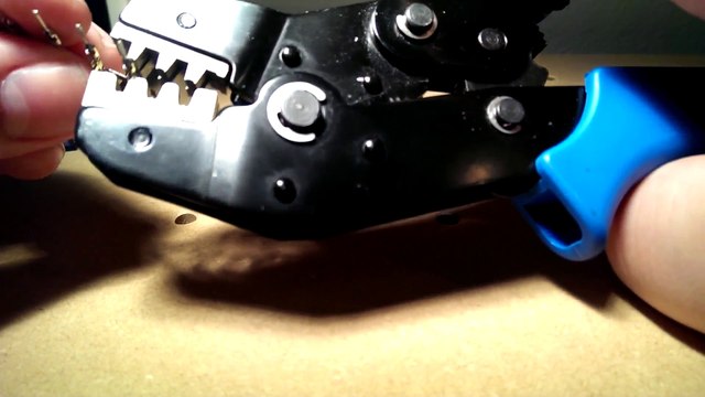 How does Crimping Tool works