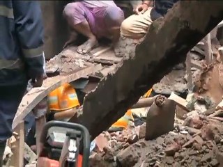 ভারতে ভবন ধসে নিহত ৬
