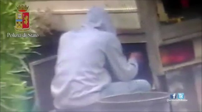 Roma - sgominata rete di spacciatori di droga al cimitero: 7 arresti