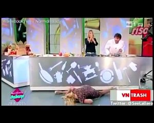 MOST VIRAL NEWS BLOOPERS 2016, Funny Videos 2016, Try Not To Laugh