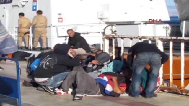 Çeşme Lüks Yat ve Lastik Botta 85 Mülteci Yakalandı