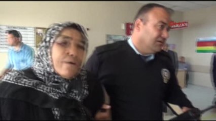 Aksaray Eşinden Dayak Yediğini Ileri Süren Kadın Hastanelik Oldu
