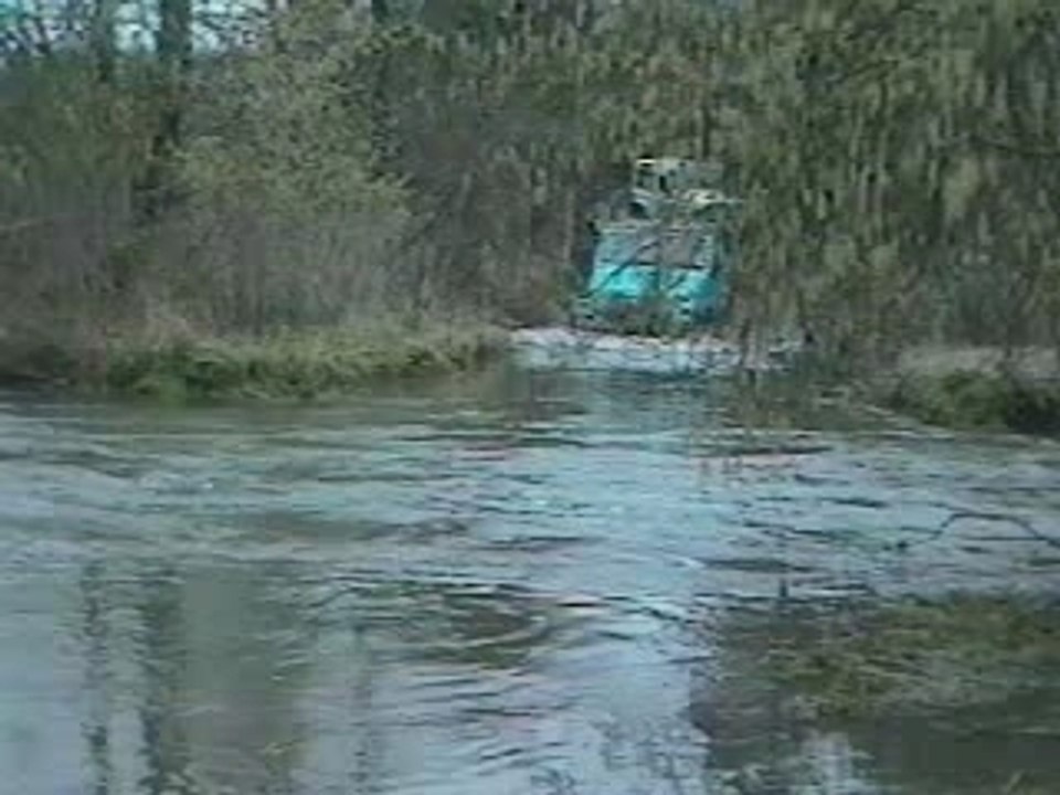 4x4 à l'eau