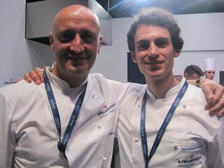 Le représentant du Benelux présente sa création au concours San Pellegrino Young Chef