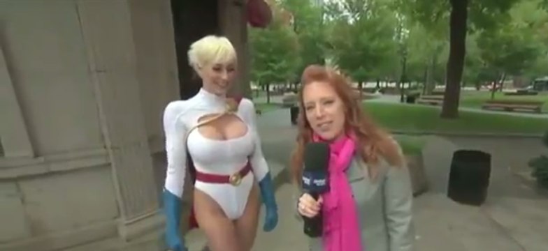 Vous allez aimer le déguisement de cette fille - Zap