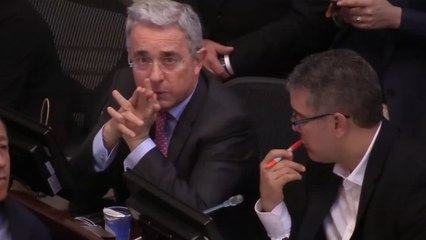 Editoria del New York Times: Álvaro Uribe, el hombre que está bloqueando la paz en Colombia