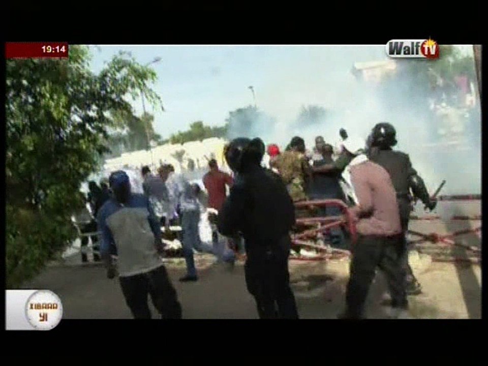 Marche de l'opposition "Des lacrymogènes et teasers pour disperser la foule"
