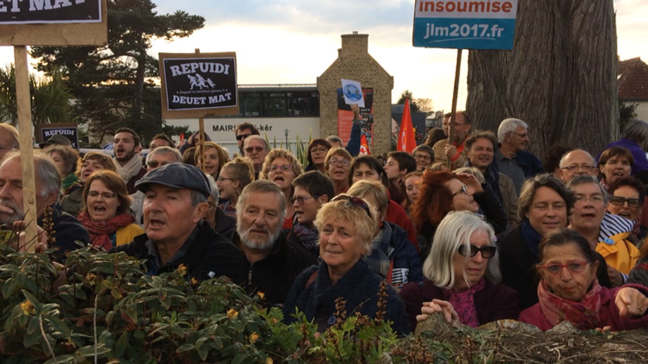 La manif côté pro-réfugiés