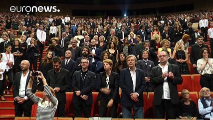 Catherine Deneuve recibe el Premio Lumière por su larga trayectoria cinematográfica