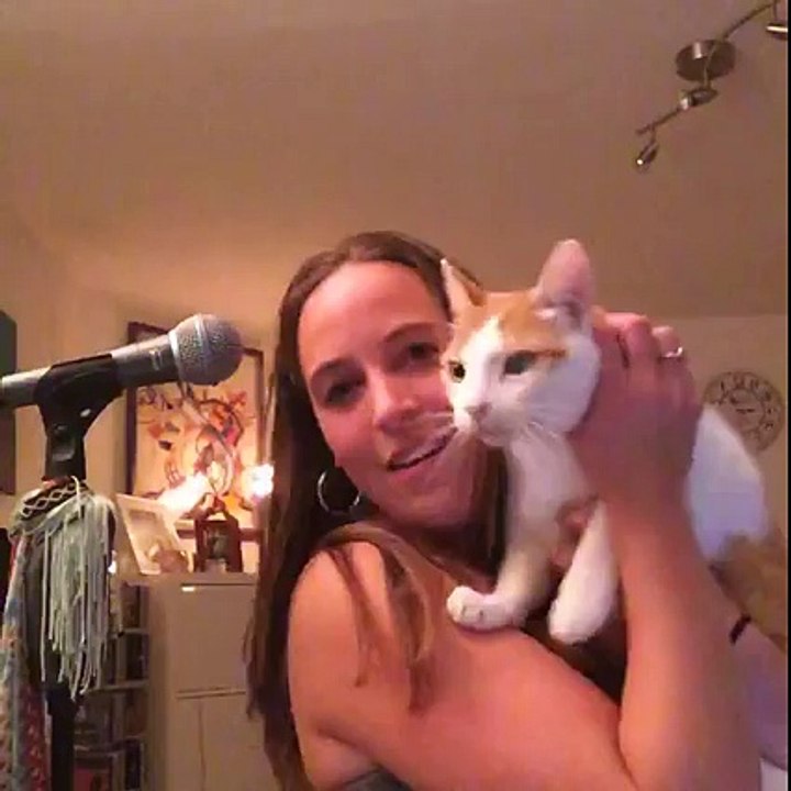 Isabella zingt live op Facebook [deel 2] - 13-10-2016