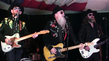 Outlaw Country Music - New, funny, and real. (Im gonna) Change my name -the Beaumonts.