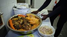 Un défi Facebook pour offrir un repas aux migrants sans-abri