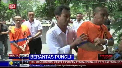 Télécharger la video: Petugas Polres Salatiga Tangkap Pelaku Pungli Sopir Truk