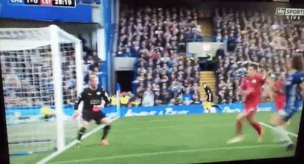 What was David Luiz trying to do? HUGE FAIL!