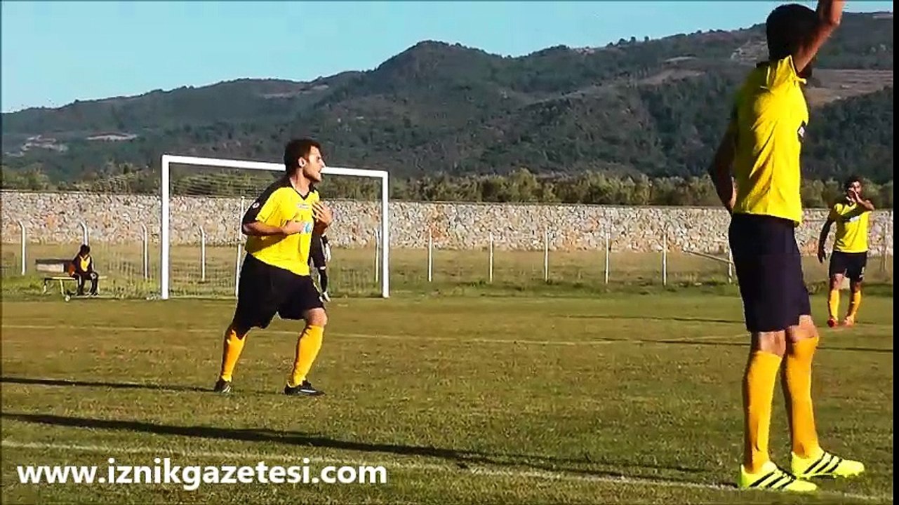 İznikspor 3'lük Attı...