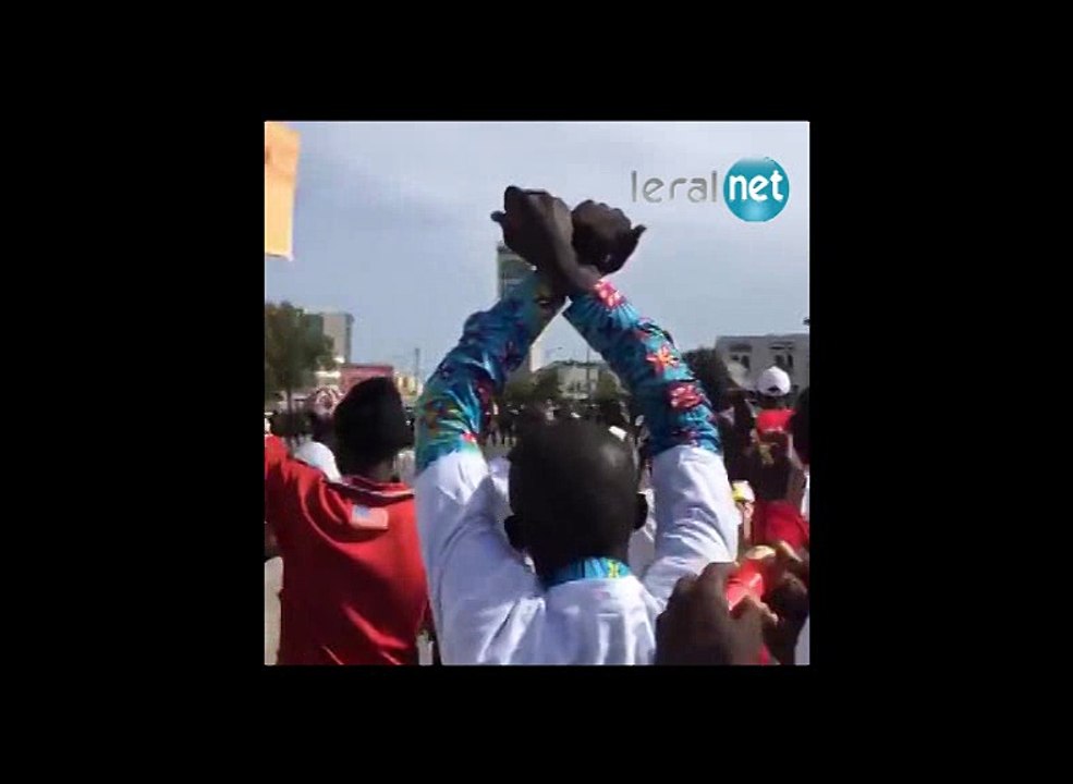 les premiers coup de lacrymogènes, marche du 14 octobre