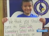 Country singer Brad Paisley makes surprise visit to Field Club Elementary School